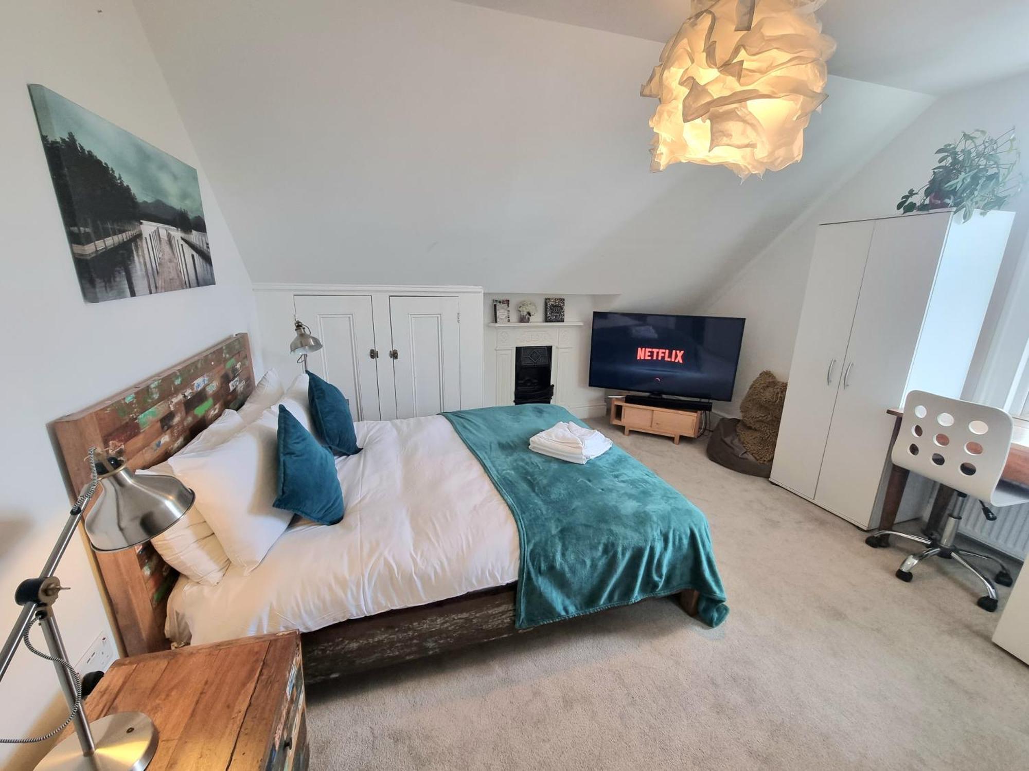 Stylish 2-Bed Flat, Quick Access To London Sights Apartment Екстериор снимка